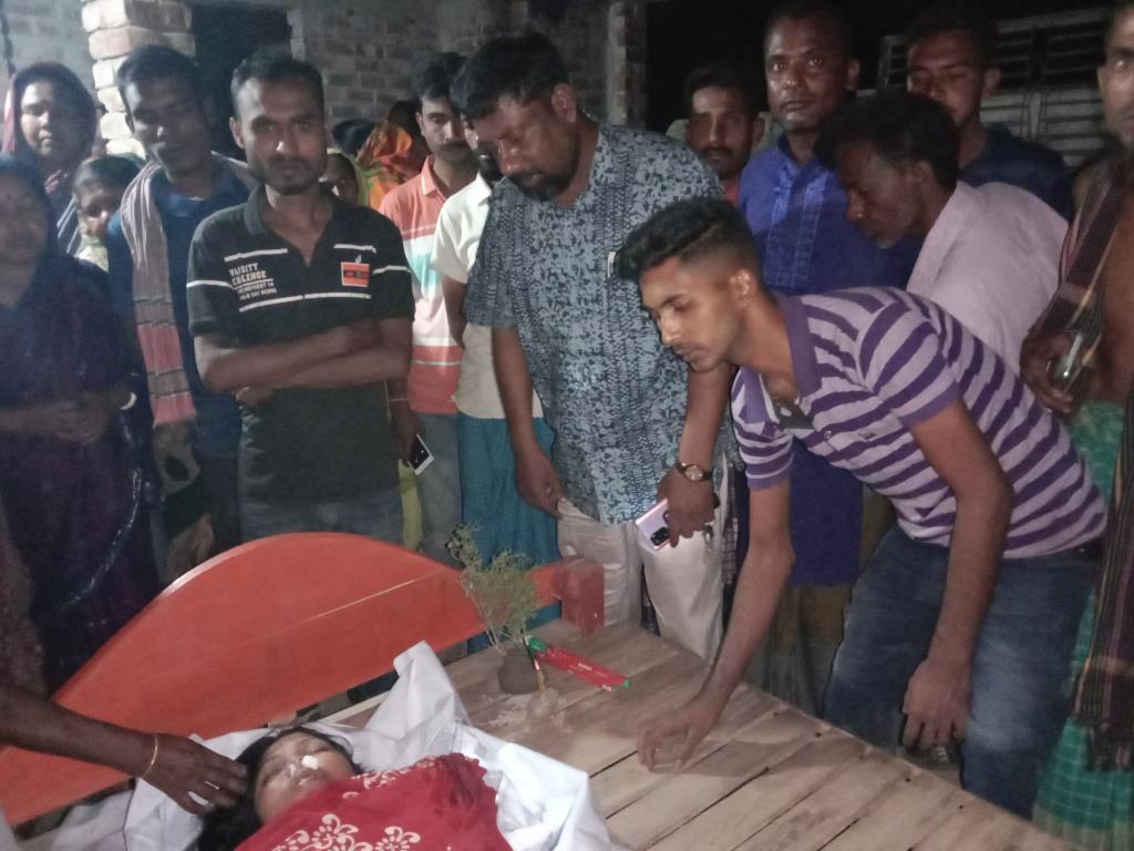 স্বামীর বিরুদ্ধে স্ত্রীকে হত্যার অভিযোগ