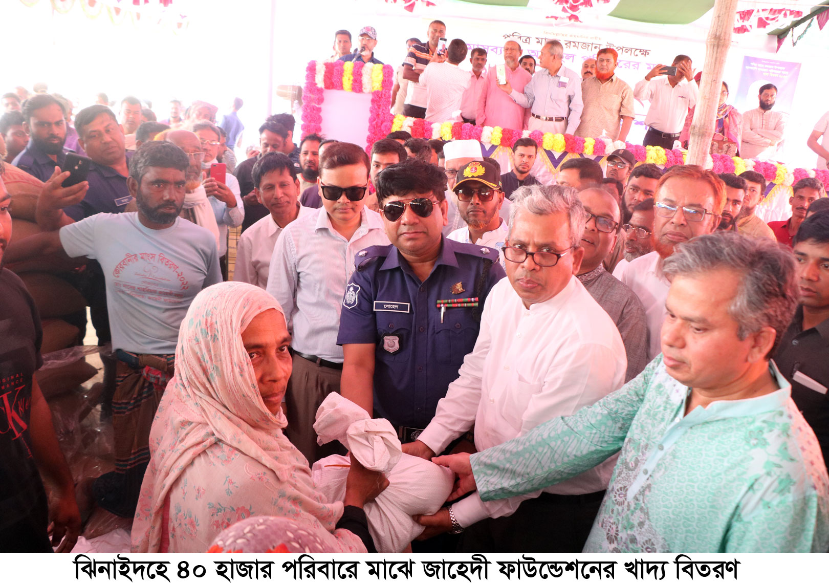 ঝিনাইদহে ৪০ হাজার পরিবার পাচ্ছে খাদ্য সহায়তা