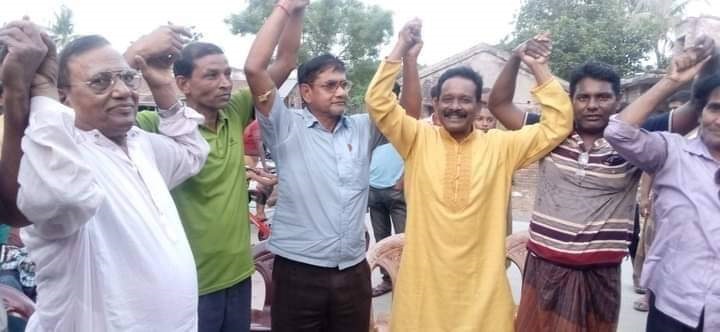 বড় গাংনী ইউনিয়নে ওয়ার্ড কৃষক লীগের কমিটি গঠন