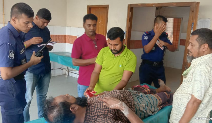 চুয়াডাঙ্গায় পৃথক স্থানে তিনজনকে কুপিয়ে জখম
