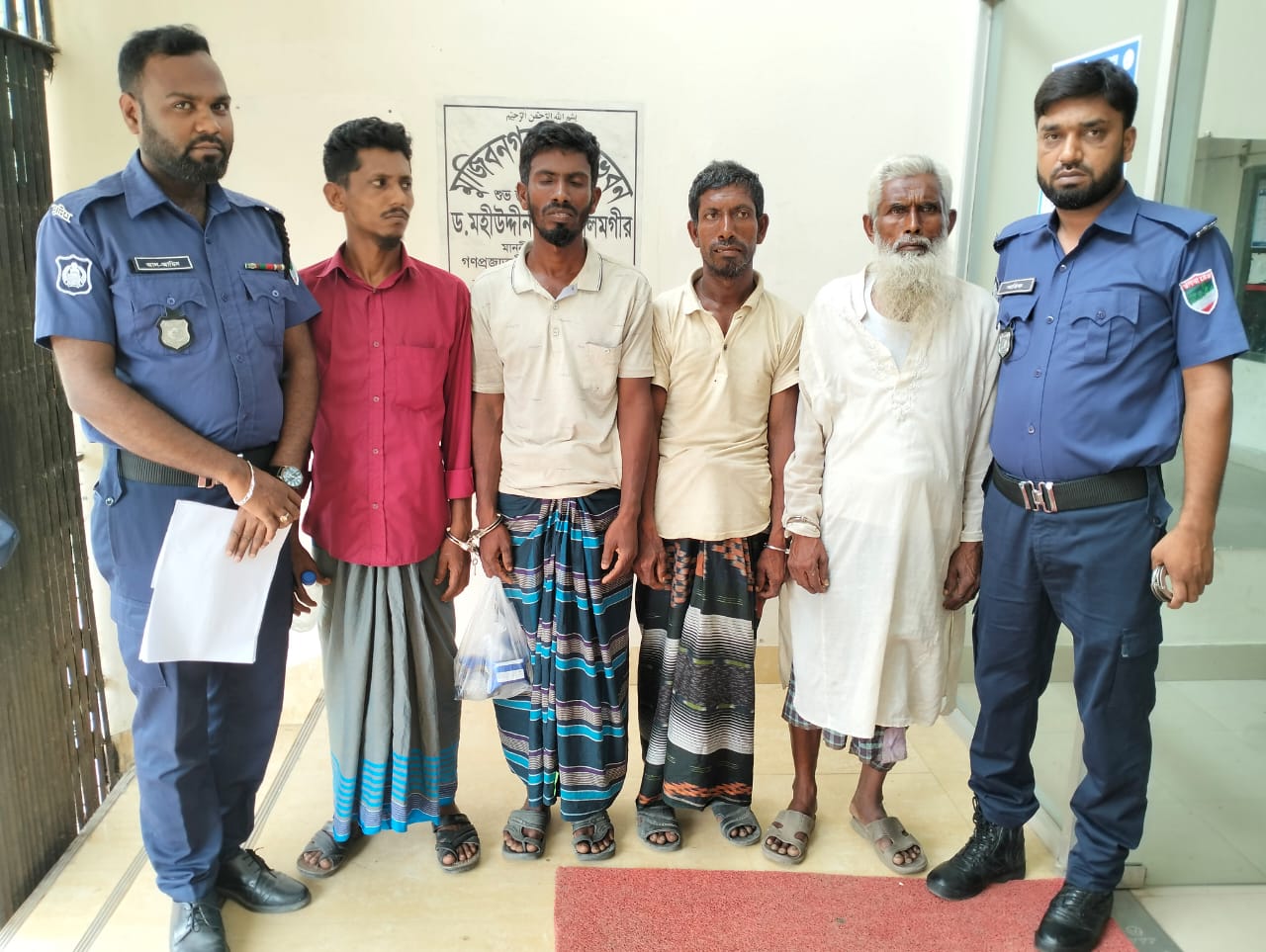 মুজিবনগরে জামায়াতের আমির-সেক্রেটারিসহ গ্রেপ্তার ৬