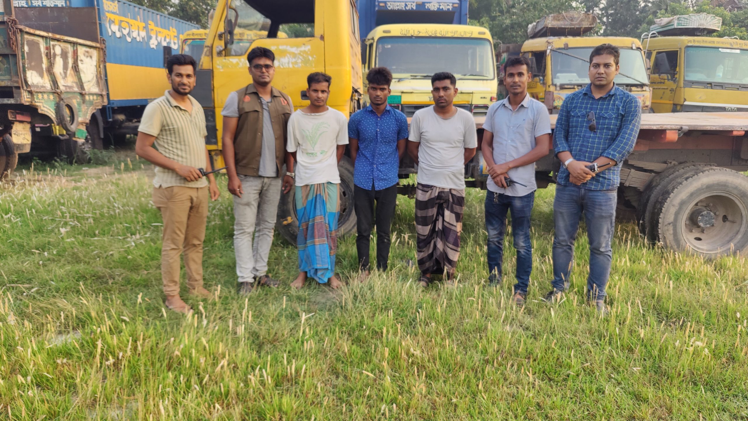 চোরাই ট্রাক উদ্ধার; চোরচক্রের মূলহোতাসহ গ্রেপ্তার ৩