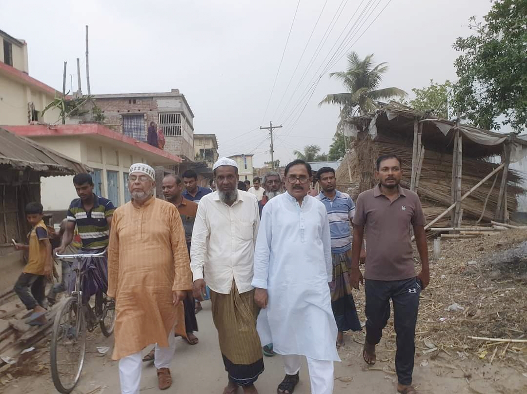 কার্পাসডাঙ্গায় প্রয়াত আ.লীগ নেতার পরিবারের পাশে এমপি টগর