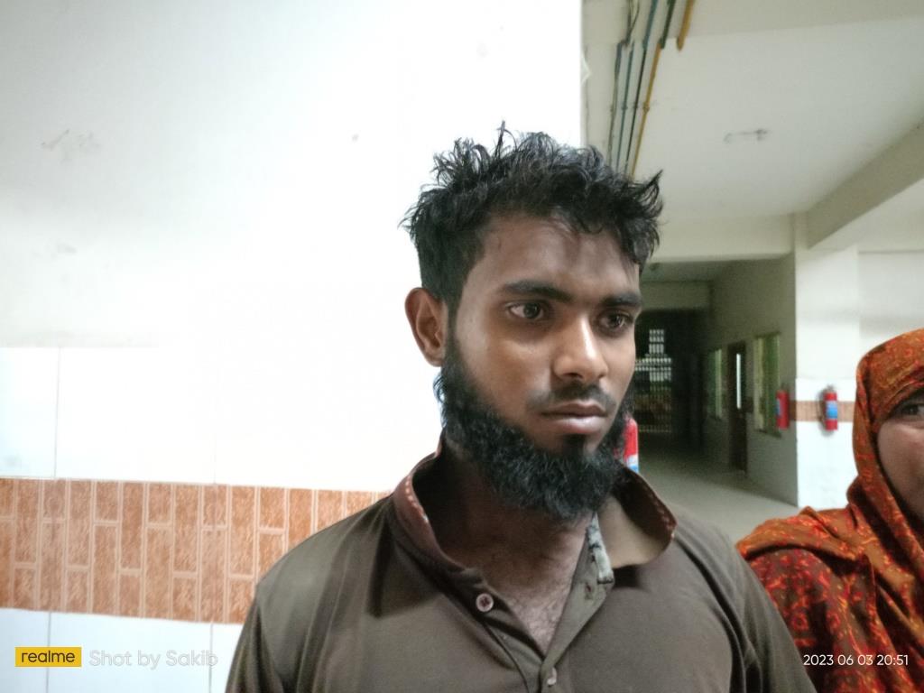 চুয়াডাঙ্গার গাড়বাড়িয়ায় পিতার ওপর অভিমানে পুত্রের বিষপান