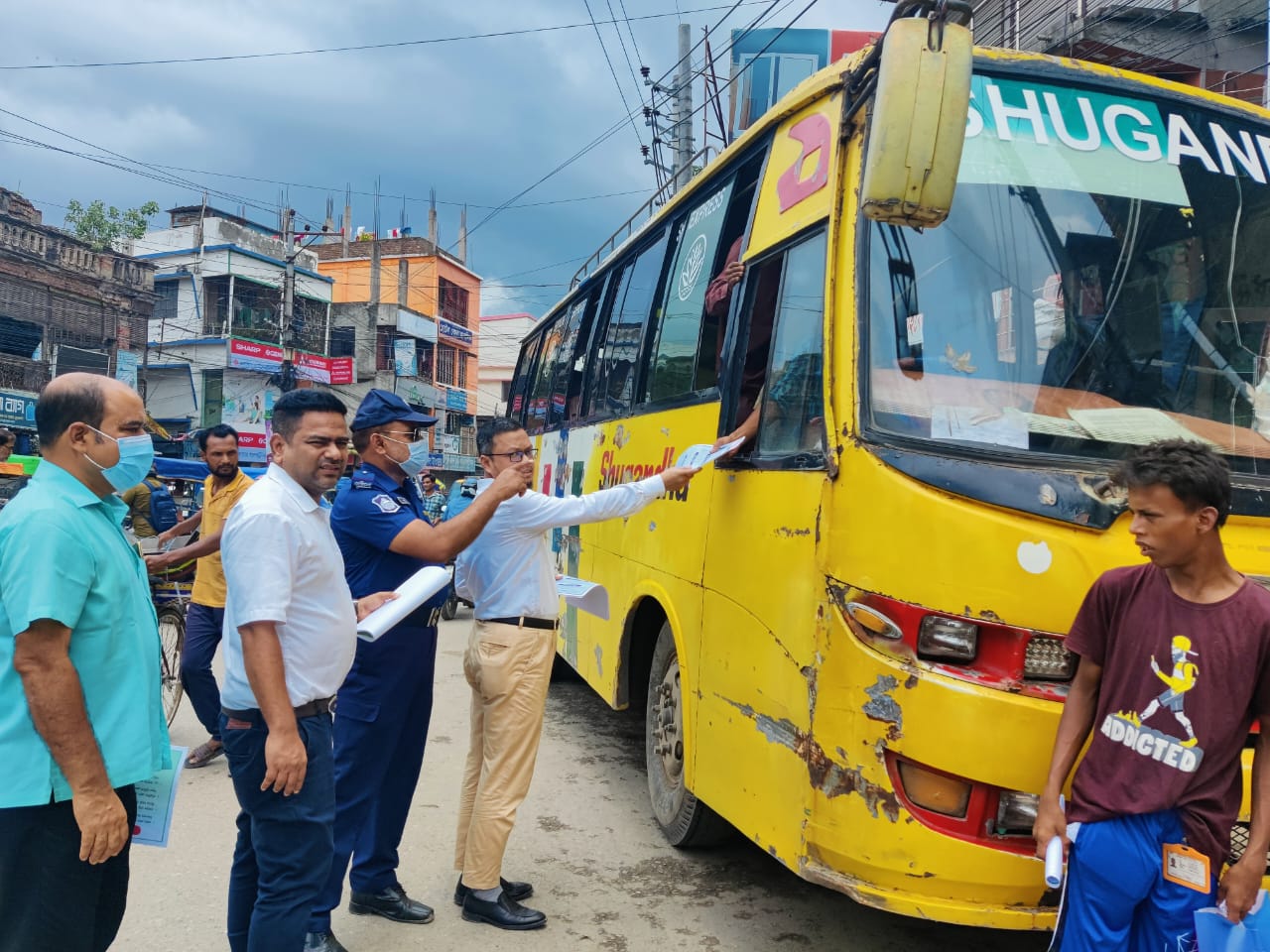 চুয়াডাঙ্গায় দূরপাল্লার পরিবহণে বিআরটিএর অভিযান
