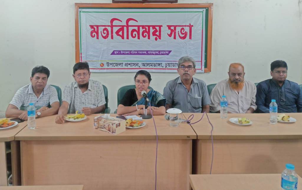আলমডাঙ্গায় সাংবাদিকদের সঙ্গে নবাগত ইউএনও স্নিগ্ধা দাসের মতবিনিময়