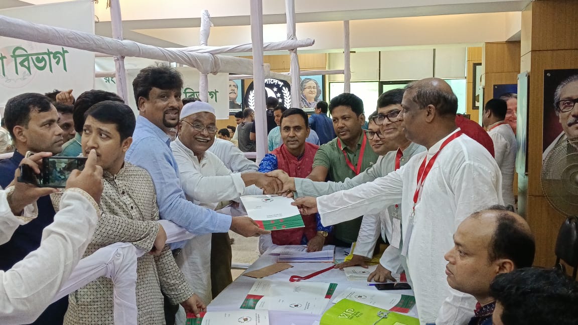 দুই দিনে মনোনয়ন কিনলেন সম্ভাব্য ২৬ প্রার্থী