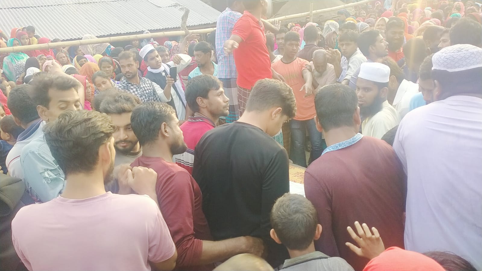 দামুড়হুদায় সড়ক দুর্ঘটনায় আহত যুবকের মৃত্যু