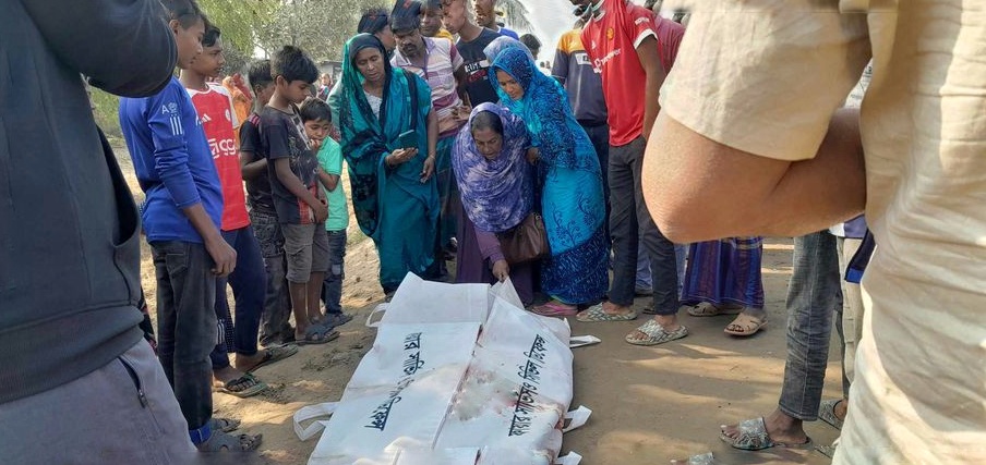 গাংনীতে বাসের ধাক্কায় এসিআই কোম্পানির বিক্রয়কর্মী নিহত