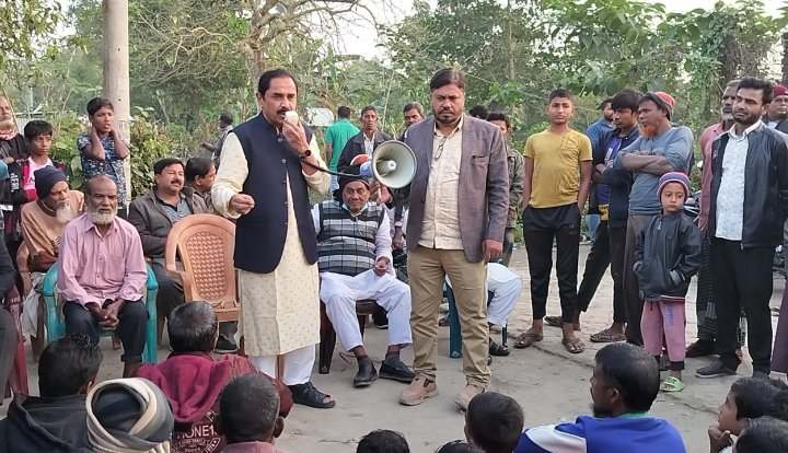 জীবননগরে নির্বাচনী পথসভা করলেন এমপি টগর