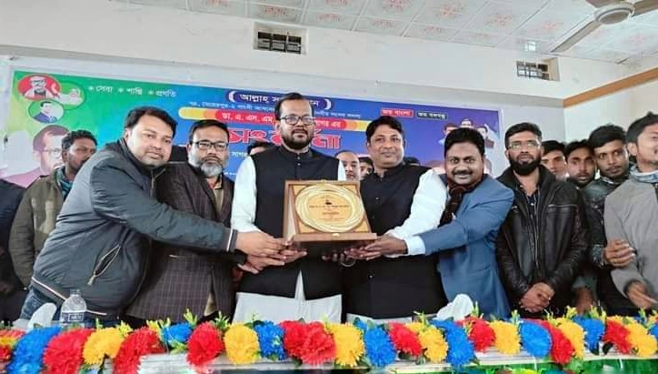 গাংনীতে নবনির্বাচিত এমপিকে স্বেচ্ছাসেবক লীগের সংবর্ধনা