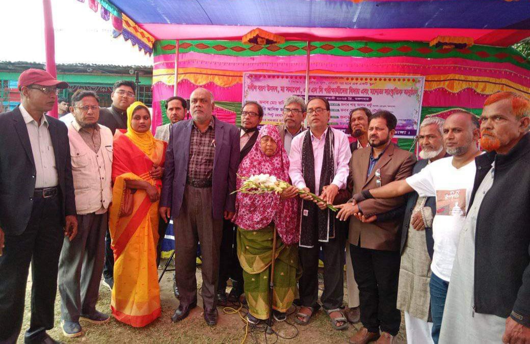 চুয়াডাঙ্গা ও মেহেরপুরের বিভিন্ন স্কুল-মাদ্রাসায় এসএসসি পরীক্ষার্থীদের বিদায় এবং নবীনদের বরণ