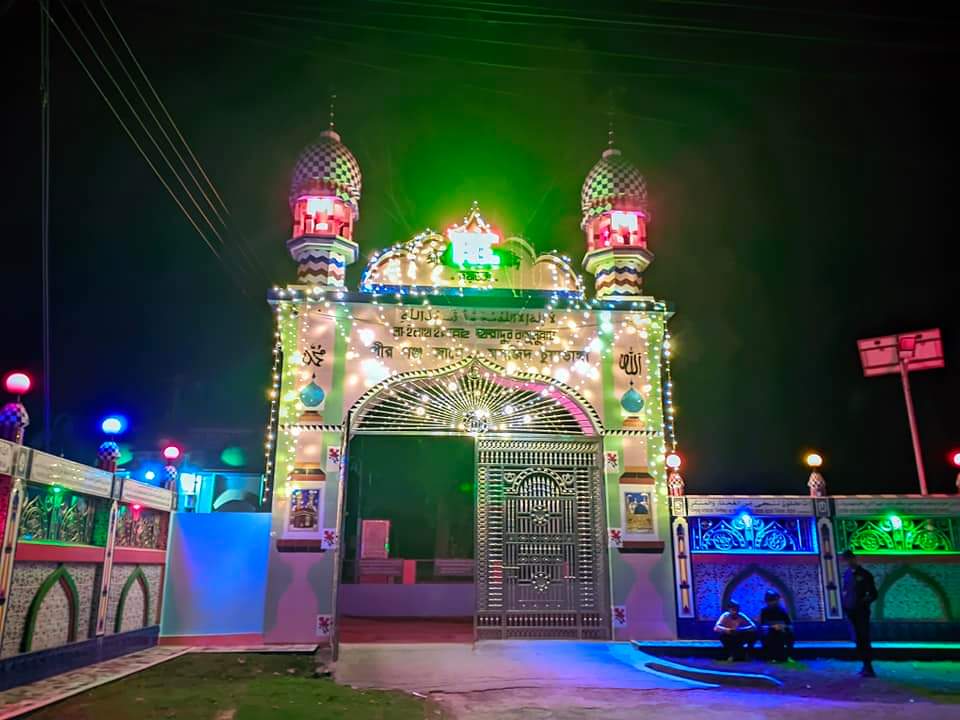 ঐতিহ্যবাহী ঠাকুরপুর মসজিদের ইছালে সওয়াব আজ