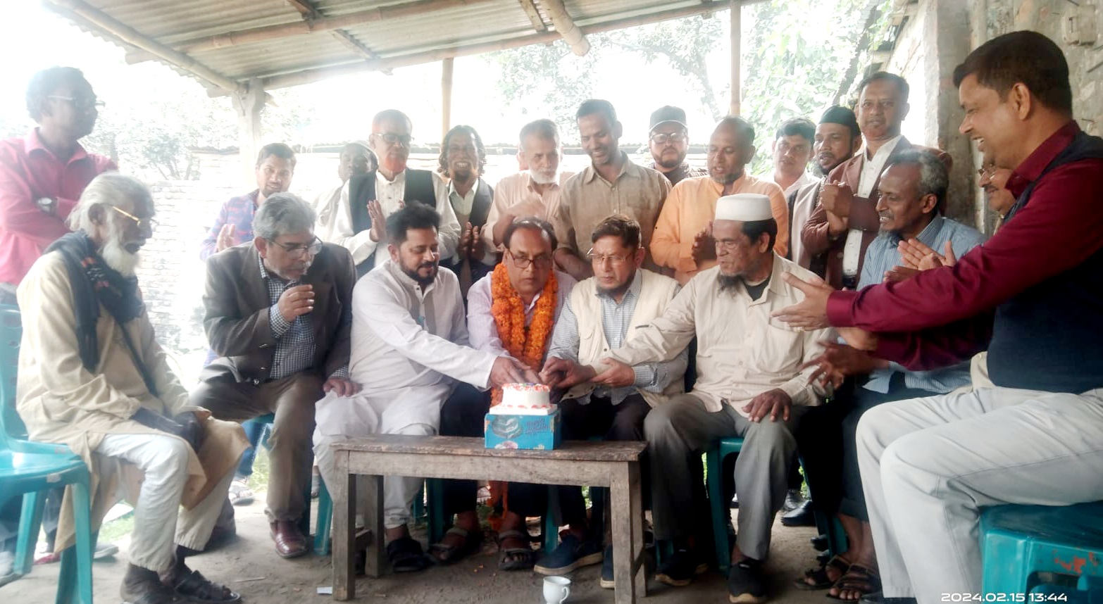 আলমডাঙ্গায় শিক্ষক আবেদের জন্মদিন পালিত