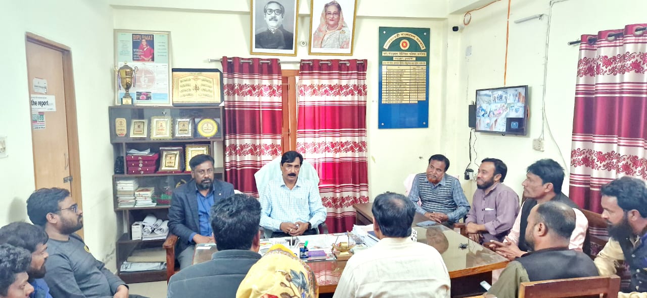 দামুড়হুদায় ইউপি চেয়ারম্যান, সদস্য ও গ্রাম পুলিশদের সঙ্গে মতবিনিময়
