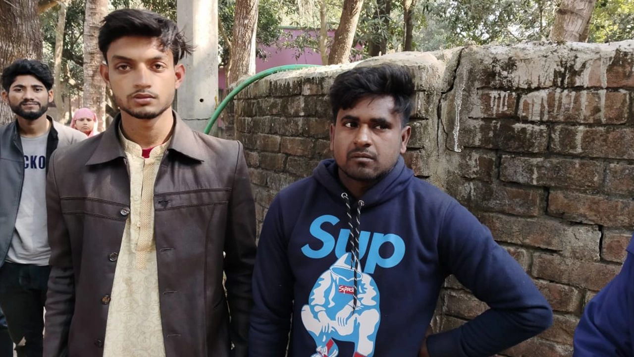 জীবননগরে পালানোর সময় দুই মোটরসাইকেল চোর আটক