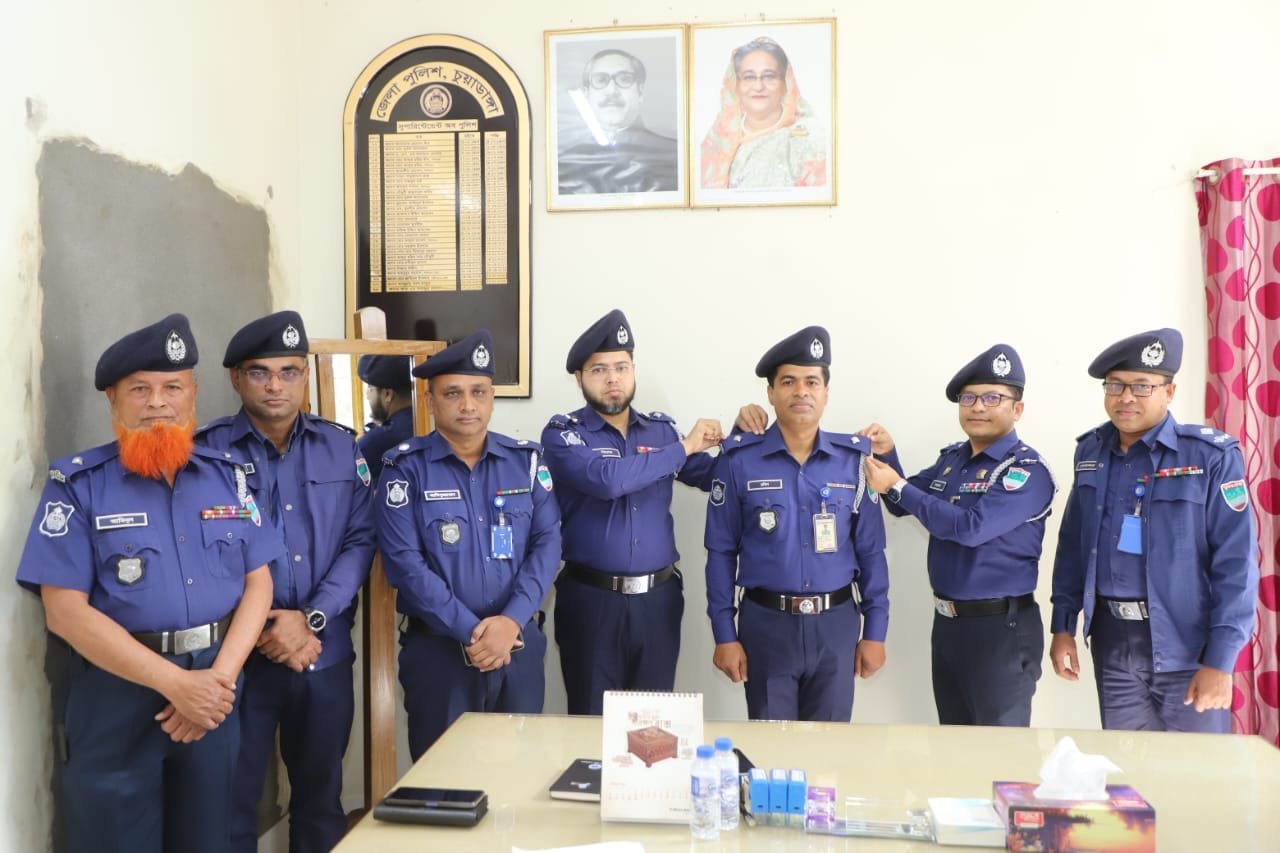 চুয়াডাঙ্গা জেলা পুলিশের দুই কর্মকর্তার পরিদর্শক পদে পদোন্নতি