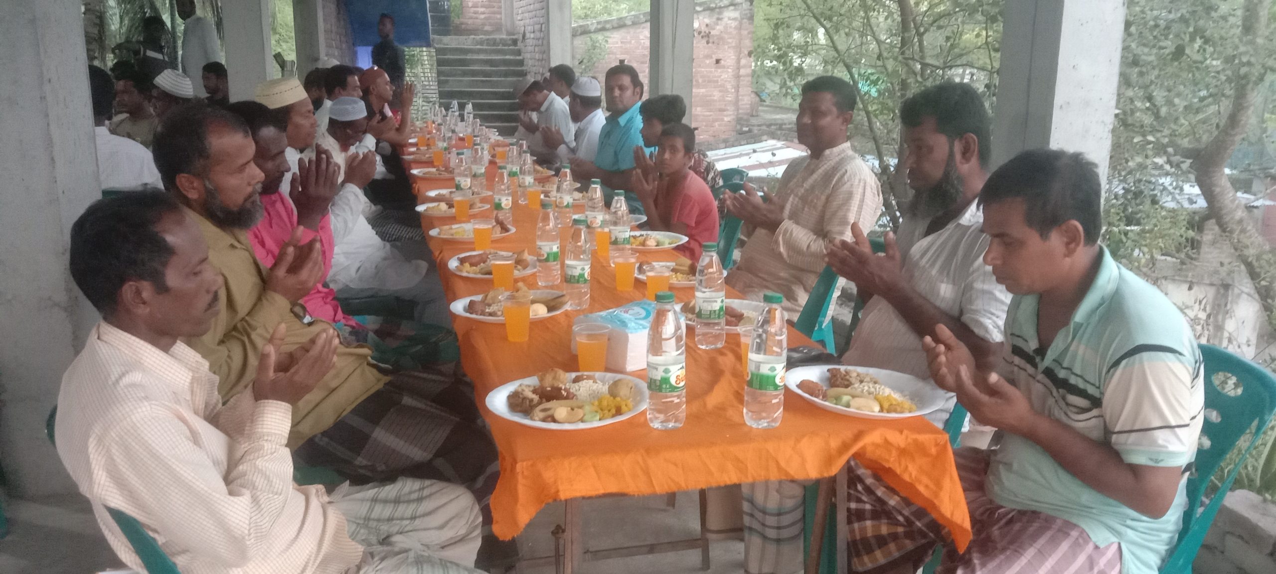 আন্দুলবাড়ীয়ায় ইফতার মাহফিল ও দোয়া