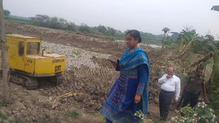 ৫০ হাজার টাকা জরিমানা গুনলেন পুকুর মালিক