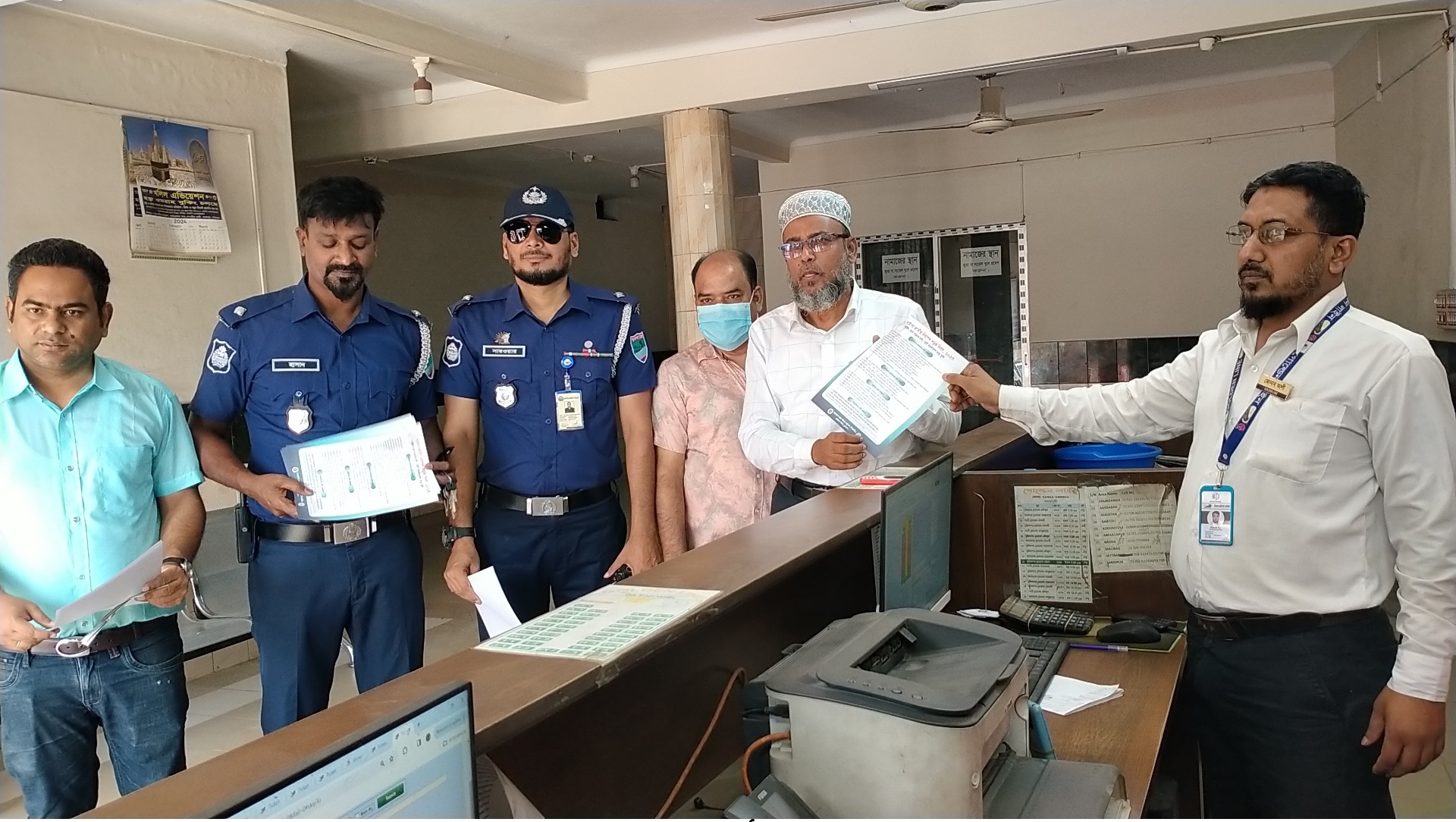 চুয়াডাঙ্গায় বাড়তি ভাড়া আদায় প্রতিরোধে বিআরটিএ’র অভিযান