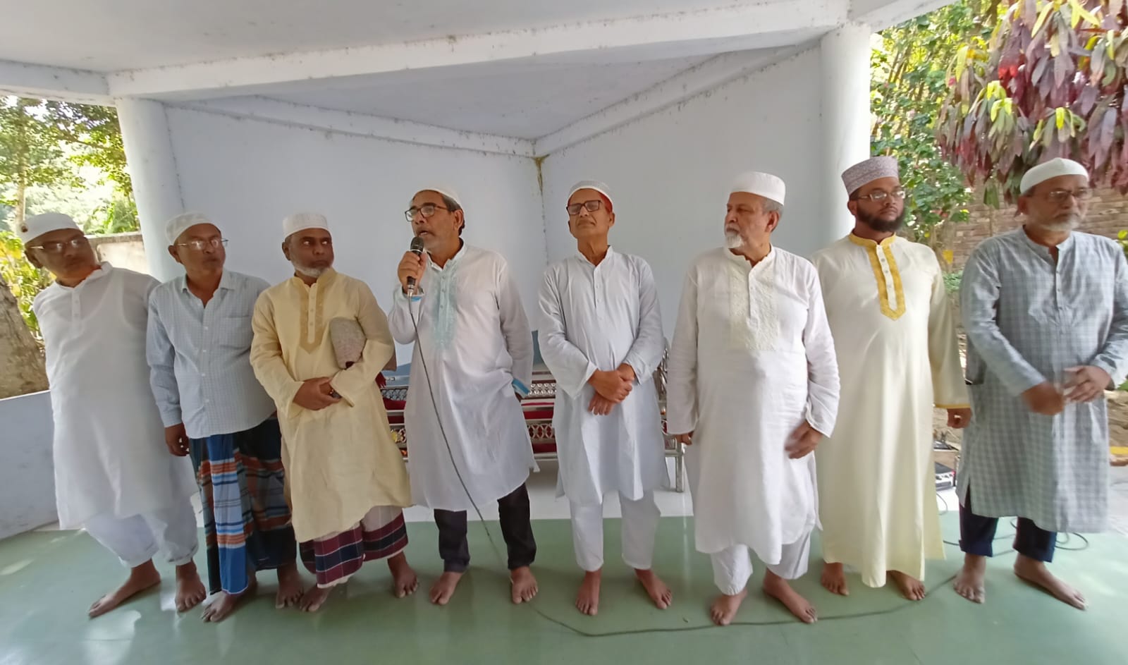 সাংবাদিক হামিদুল আজমের মায়ের মৃত্যু, দাফন সম্পন্ন