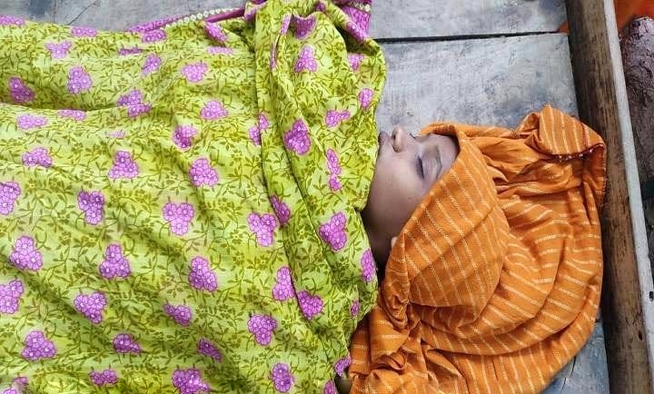 গাংনীতে মায়ের ওপর অভিমানে কিশারেীর আত্মহত্যা