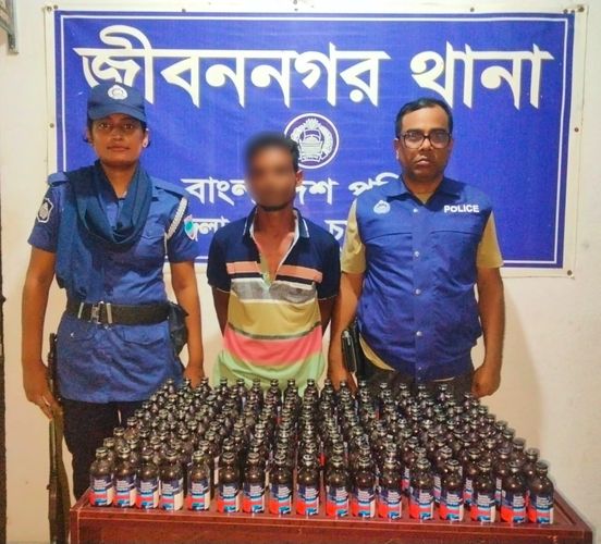 জীবননগরে ১৭১ বোতল ফেনসিডিলসহ একজন আটক
