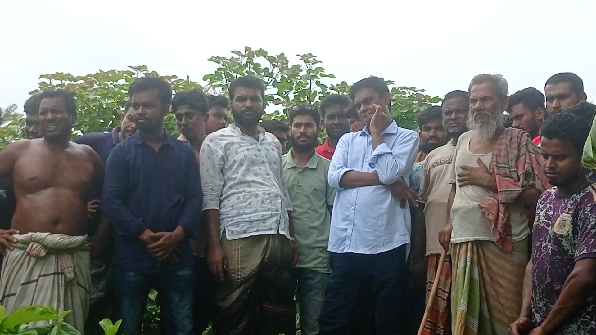 ভূমিহীন ছাত্তারের ১০ কাঠা জমির ধনিয়া কেটে দিয়েছে দুর্বৃত্তরা