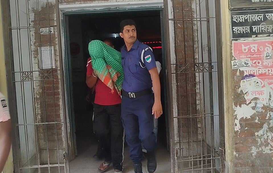 মেহেরপুরে হেরোইনসহ সাবেক সেনা সদস্য আটক