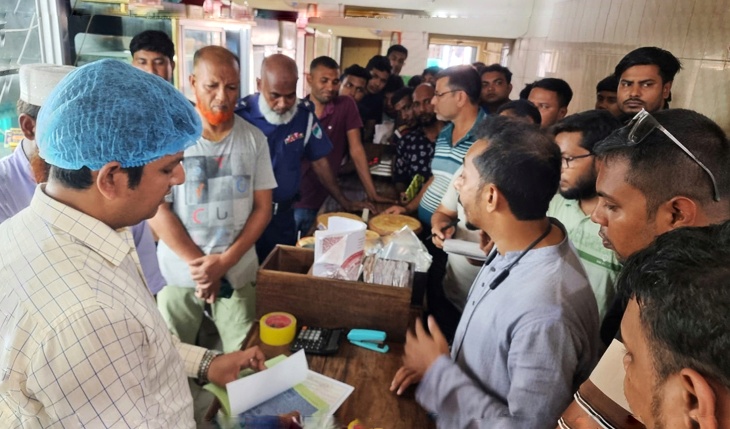 গাংনীতে আমিন মিস্টান্ন ভান্ডারে লাখ টাকা জরিমানা