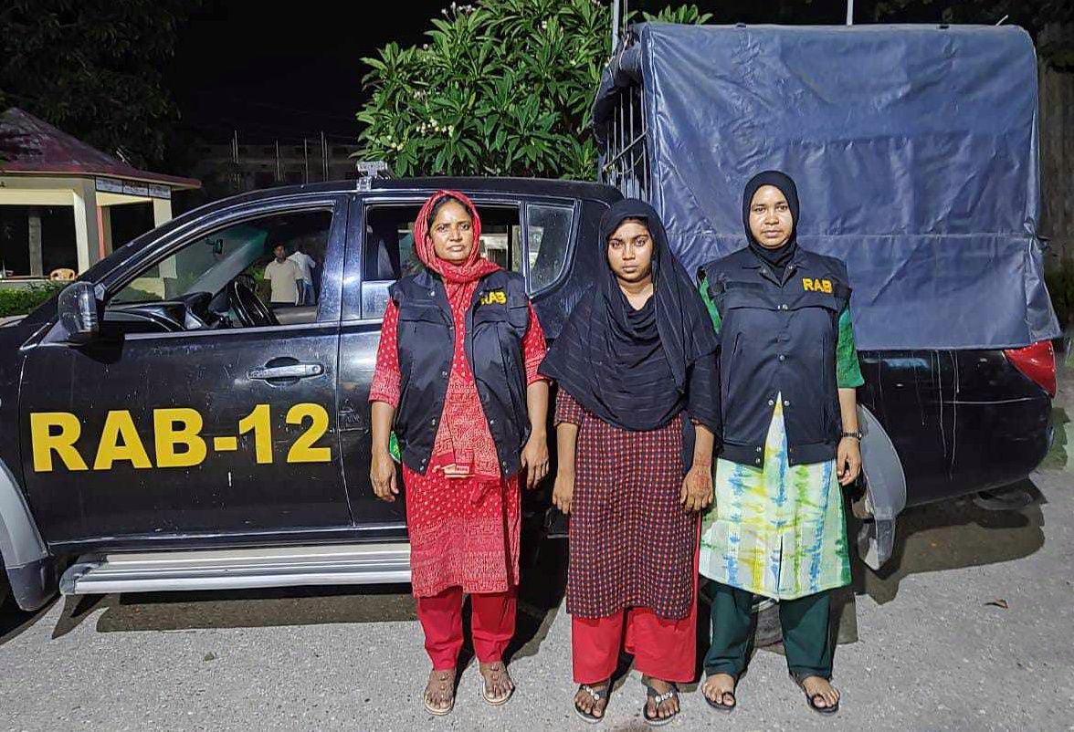 গাংনীতে র‌্যাবের অভিযানে হেরোইনসহ নারী আটক