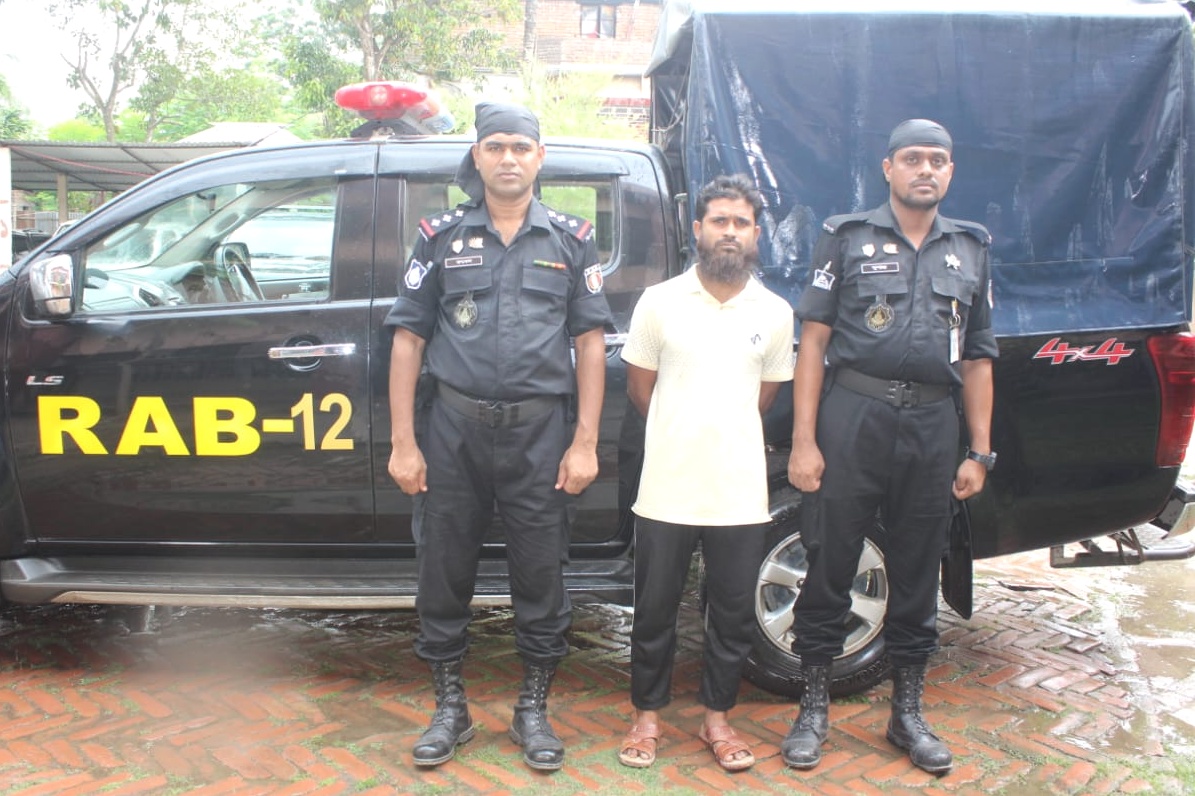 মেহেরপুরে ৭ বছরের সাজাপ্রাপ্ত পলাতক আসামি গ্রেপ্তার