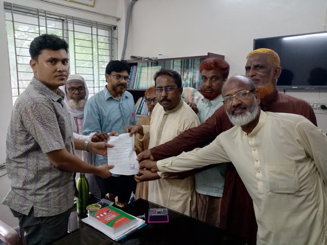 আমঝুপি ইউপি উপনির্বাচনে চেয়ারম্যান পদে শফিকুলের মনোনয়নপত্র জমা
