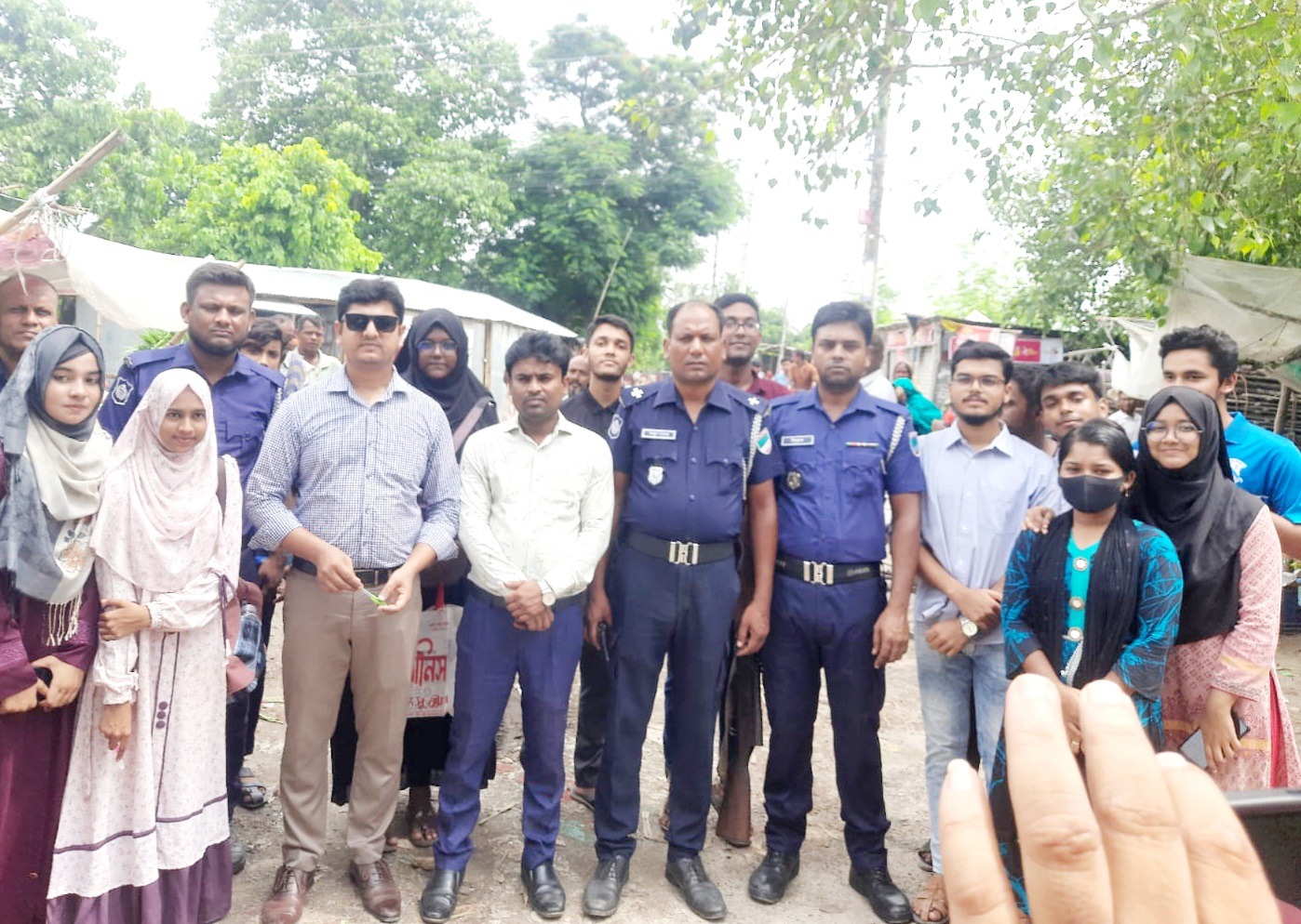 নানা অনিয়মে ৩ ব্যবসায়ীকে জরিমানা
