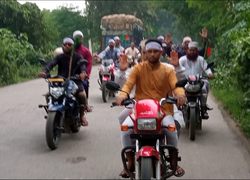 সাগান্নায় জামায়াতের মোটরসাইকেল শোডাউন