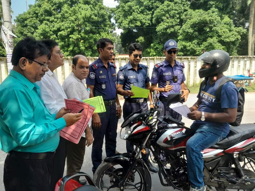চুয়াডাঙ্গায় নিসচা’র সচেতনতামূলক লিফলেট বিতরণ
