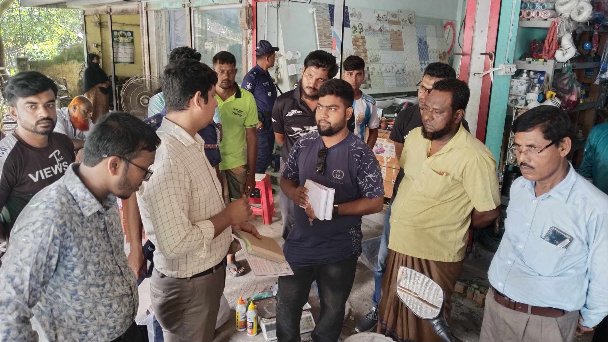 মেহেরপুরে ভোক্তা অধিকার সংরক্ষণ অধিদপ্তরের অভিযান