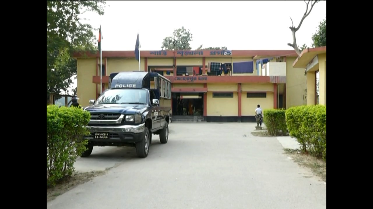 মেহেরপুরে জমা পড়েছে ৭৩টি অস্ত্র