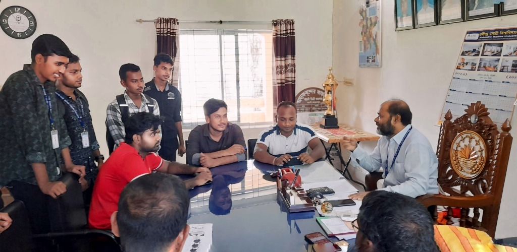 গাংনী ডিগ্রি কলেজের অধ্যক্ষের সাথে ছাত্রদলের সাক্ষাৎ