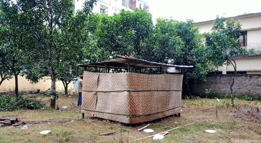 আলমডাঙ্গা মাধ্যমিক বালিকা বিদ্যালয়ের প্রাচীরঘেরা জমি দখলের চেষ্টা