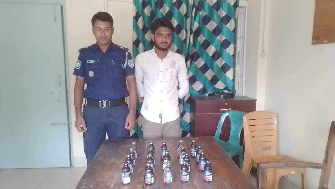 মুজিবনগরে ফেনসিডিলসহ মাদক ব্যবসায়ী আটক