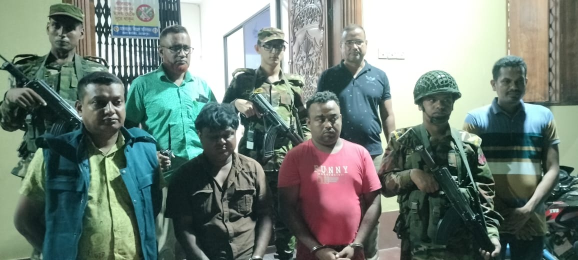 মেহেরপুরে গাঁজা ও ফেনসিডিলসহ ২ মাদক ব্যবসায়ী আটক <br>