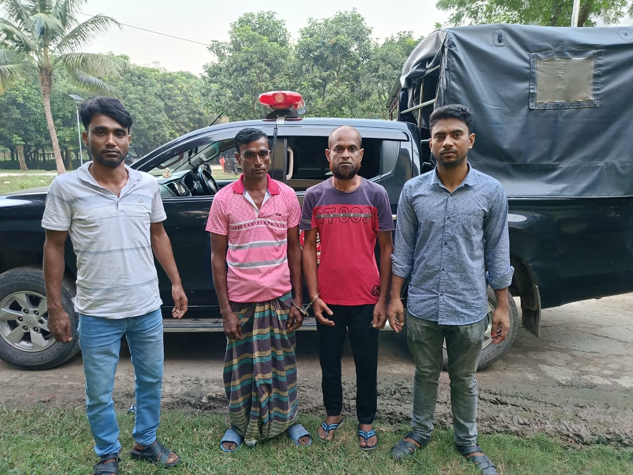 চুয়াডাঙ্গার বিভিন্ন স্থানে মাদকদ্রব্য নিয়ন্ত্রণ অধিদপ্তরের অভিযান