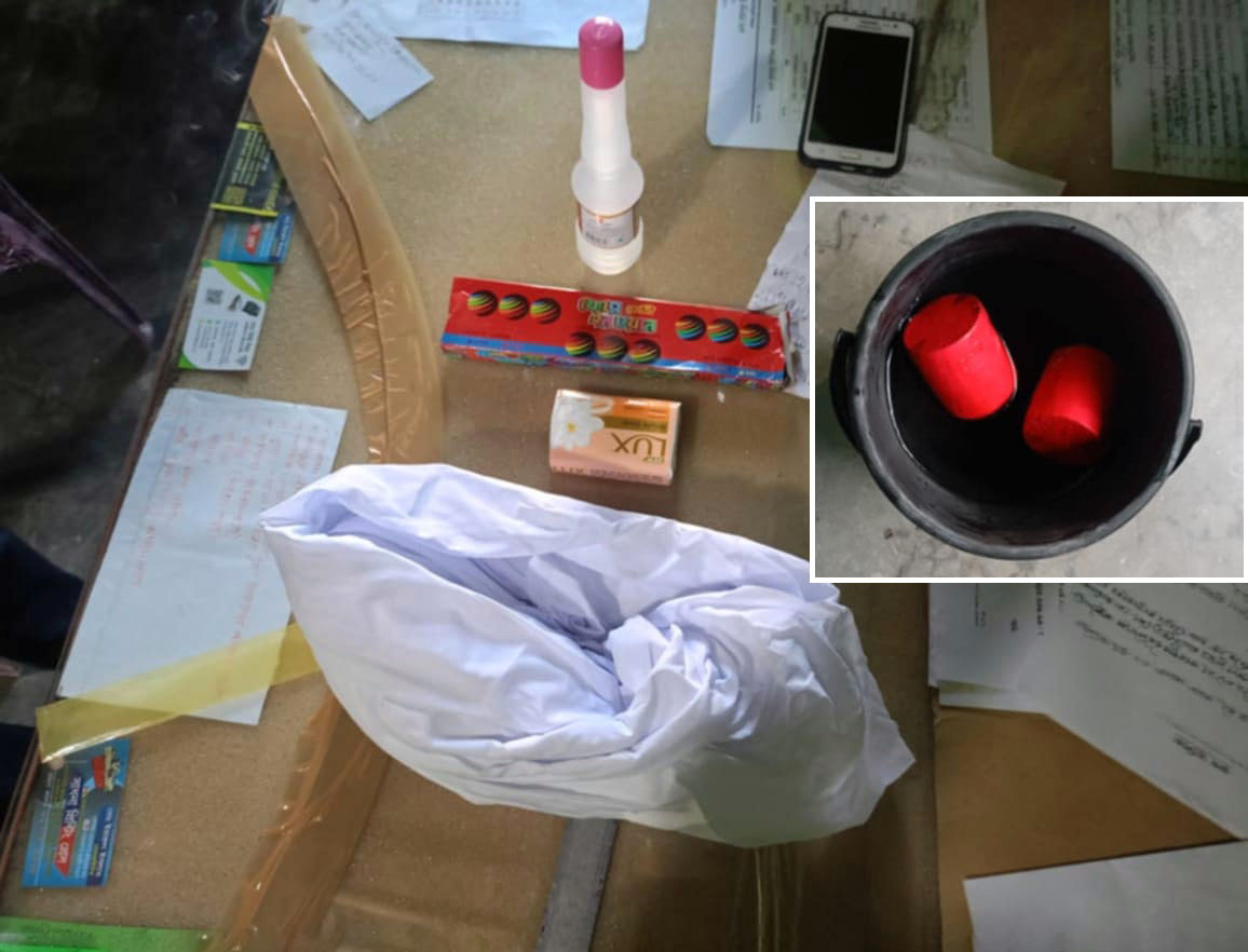 গাংনীতে কাফন ও বোমা সদৃশ বস্তু উদ্ধার