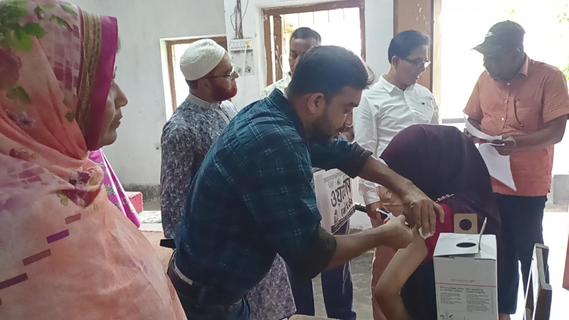 আলমডাঙ্গায় এইচপিভি টিকাদান ক্যাম্পেইন