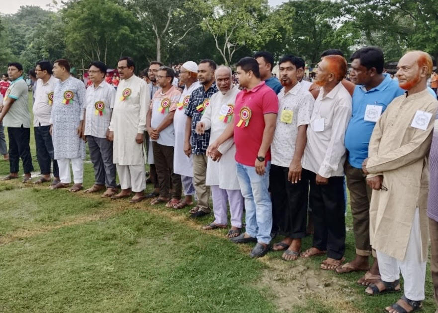 আলমডাঙ্গার লক্ষ্মীপুরে ফুটবল টুর্নামেন্টের উদ্বোধন