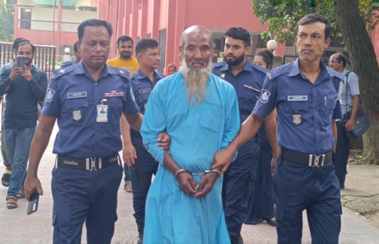 গাংনীতে ধর্ষণ মামলায় বৃদ্ধের যাবজ্জীবন