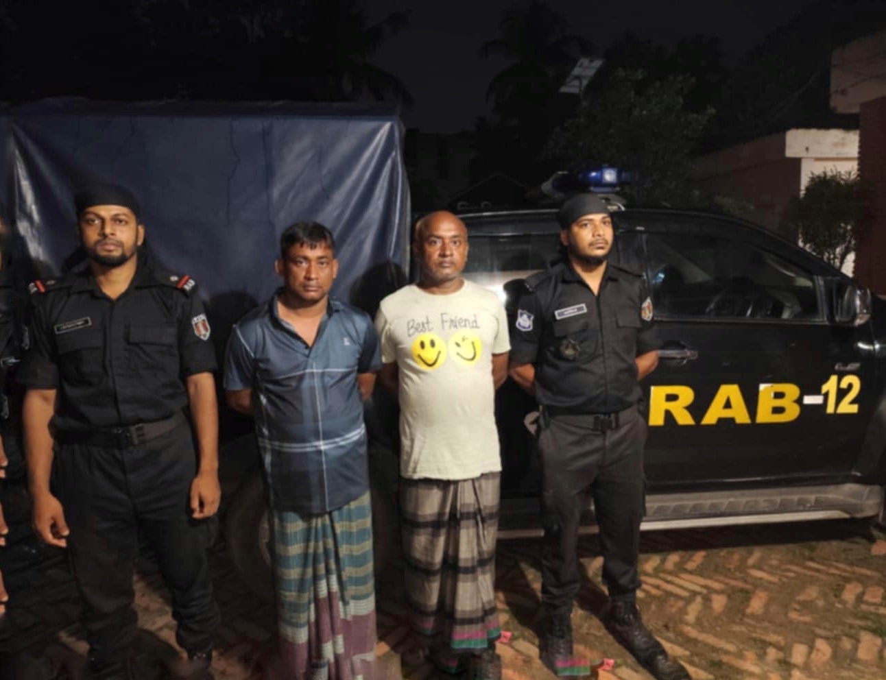 গাংনীতে র‌্যাবের অভিযানে হত্যা মামলার ২ আসামি গ্রেপ্তার<br>