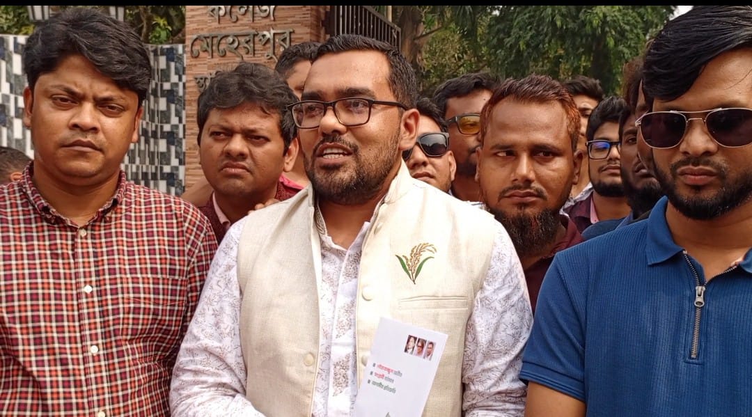 ছাত্রদলের কেন্দ্রীয় নেতৃবৃন্দের সাথে মেহেরপুরে শিক্ষার্থীদের মতবিনিময়