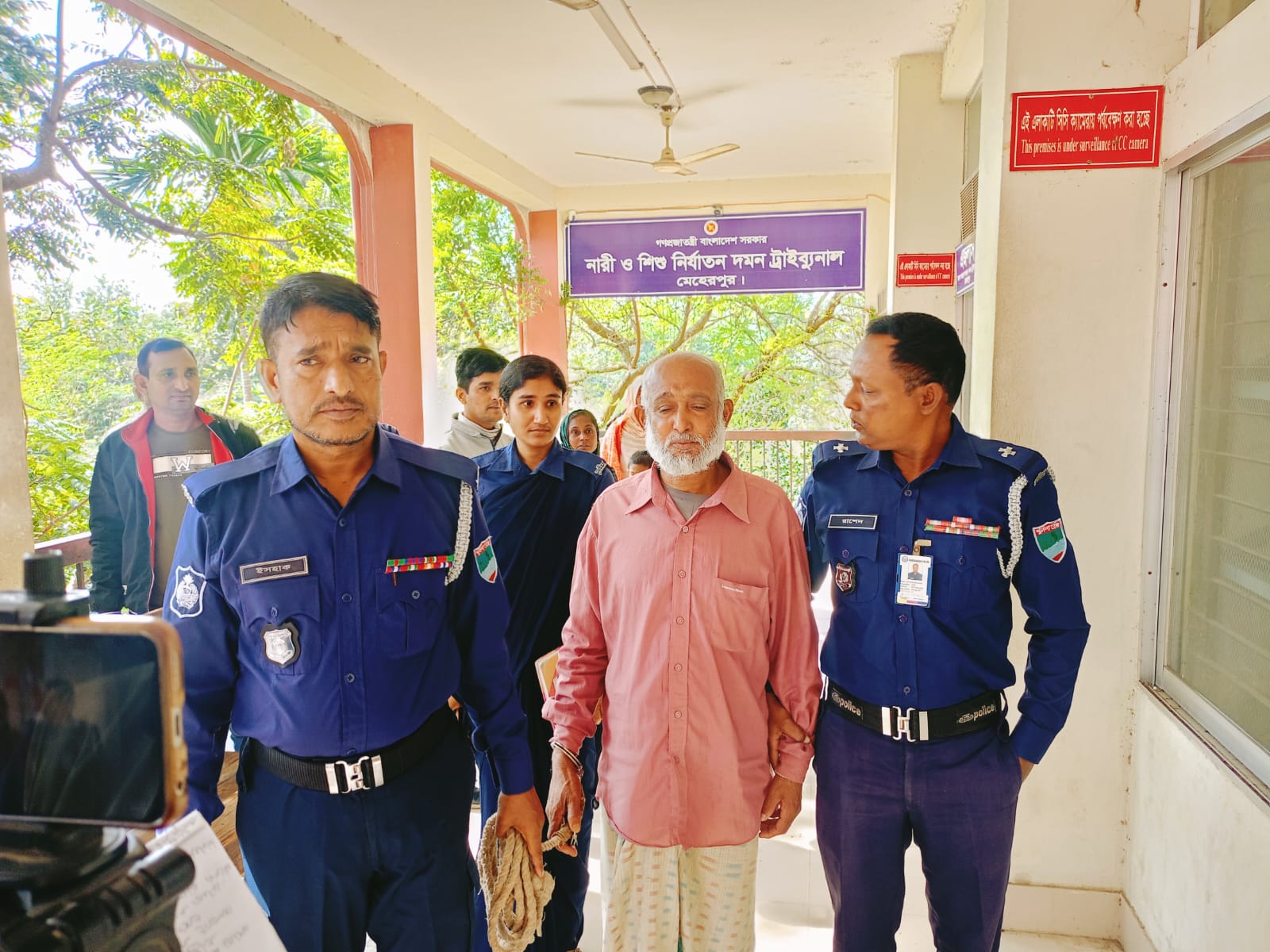 মেহেরপুরে ৪ বছরের শিশু ধর্ষণ মামলায় রায় বৃদ্ধর যাবজ্জীবন কারাদণ্ড ও জরিমানা